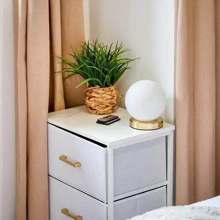 Alexandre F2 Cosy Avec Parking A Deux Pas De La Seine 鲁昂